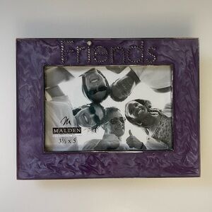 ⭐️ 4/$20 Malden metal and glass 3.5x5 photo frame